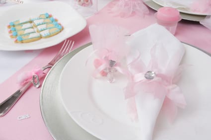 Cute & Easy Homemade Crafts for Baby Showers